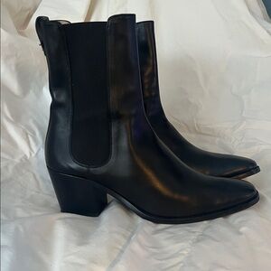 Tod's Black Ankle Boots